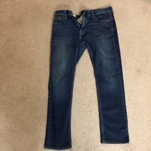 Hollister slim strait flex material jeans